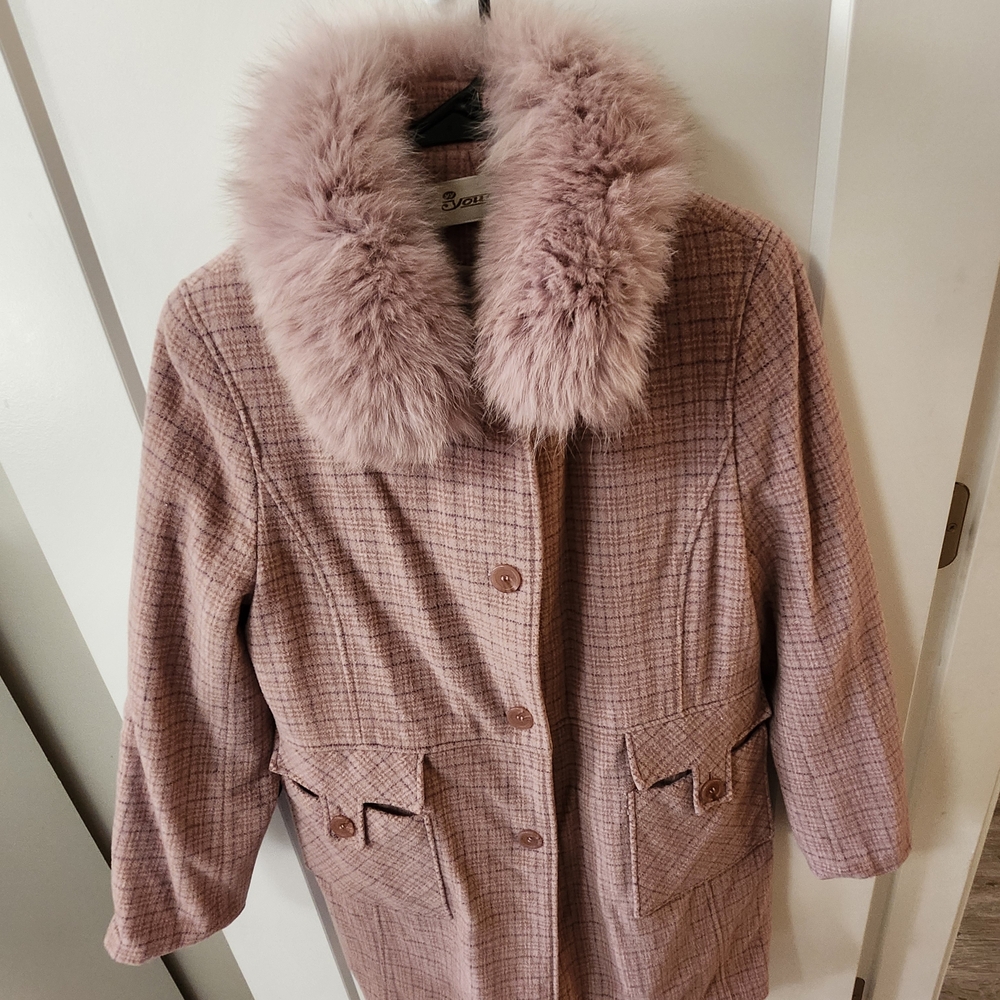 Women’s Pink Plaid Coat with Faux Fur Collar